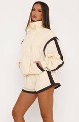 Love The Chase Shorts Cream/Chocolate